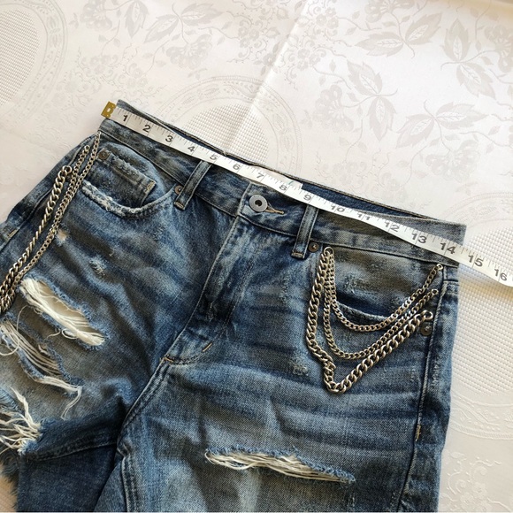 Pistola Jeans Denim Shorts Women’s Size 26 Blue Ripped Distressed Metal Chain - Picture 11 of 16